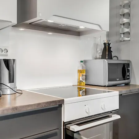 Great 2 Bedroom Near Arctic Cathedral 아파트 트롬쇠