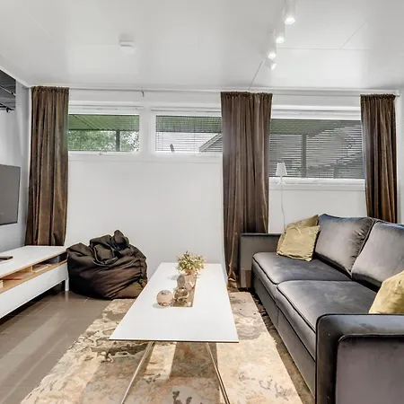 Great 2 Bedroom Near Arctic Cathedral Tromsø